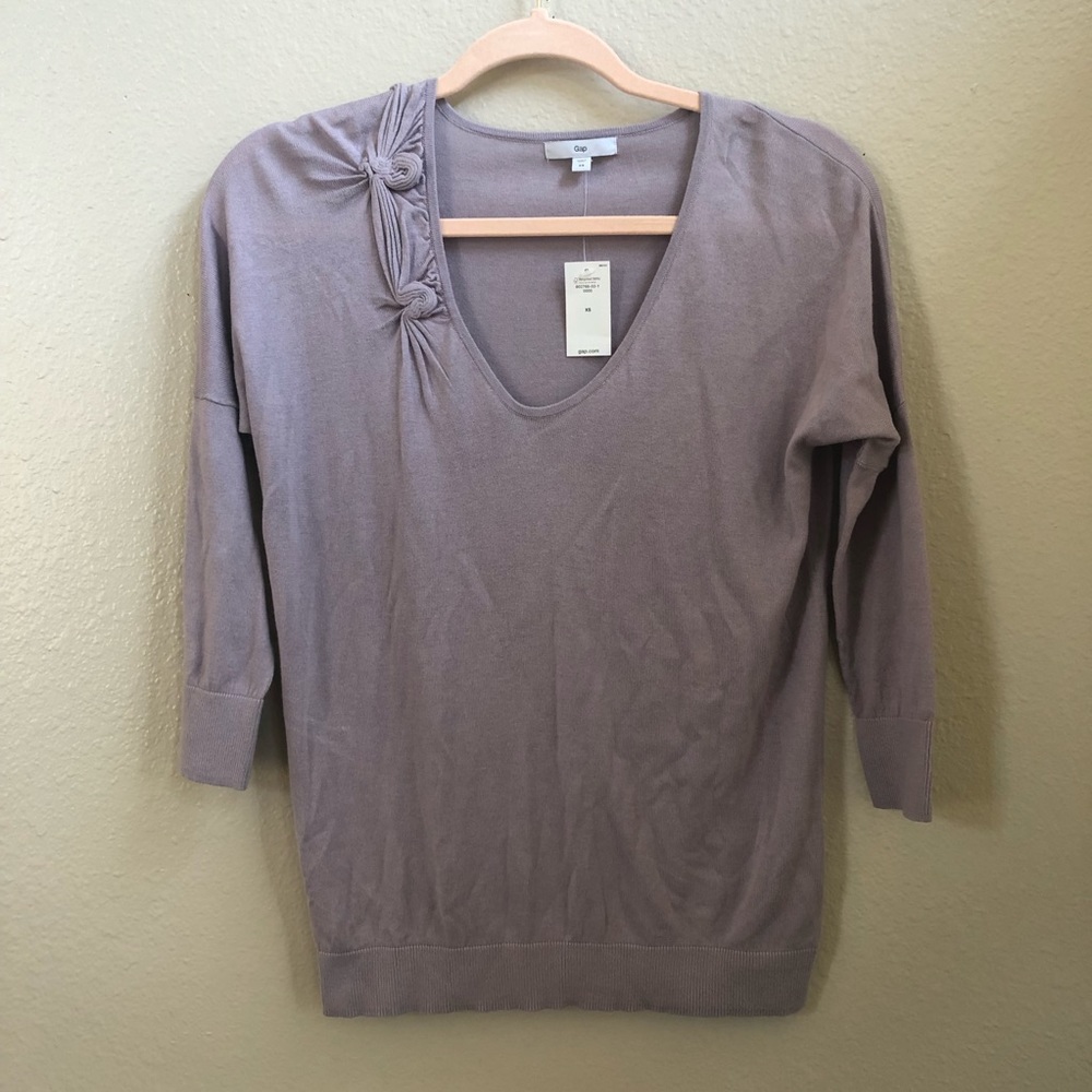 GAP lavender super soft sweater NWT perfect for valentines